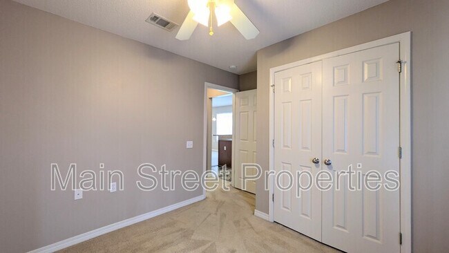Building Photo - 7889 Stonebrook Dr