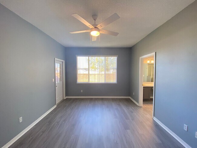 Building Photo - 13431 Meadow Bay Loop