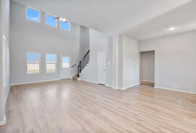 Building Photo - 10610 Scrub Oak Dr