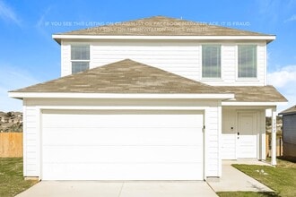 Building Photo - 3202 Roslyn Grist