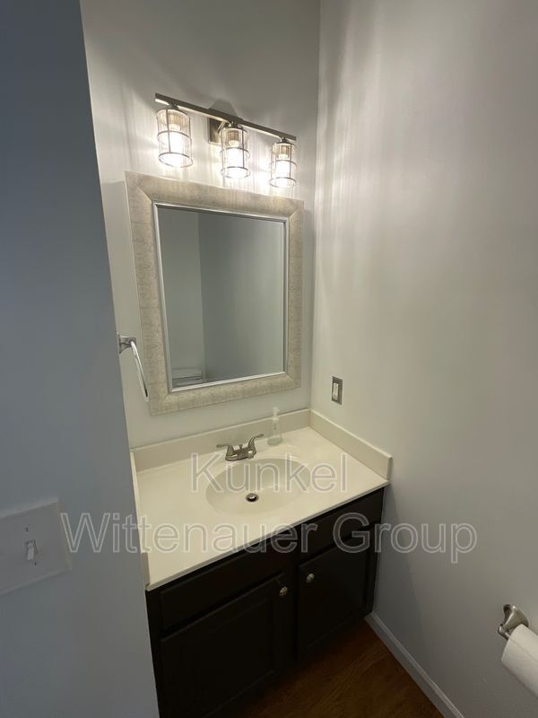 Building Photo - 2244 Haverford Dr