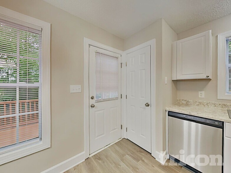 Building Photo - 812 Danley Ln