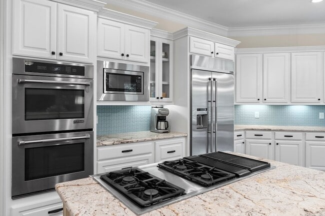 Building Photo - 5006 Newport Ct