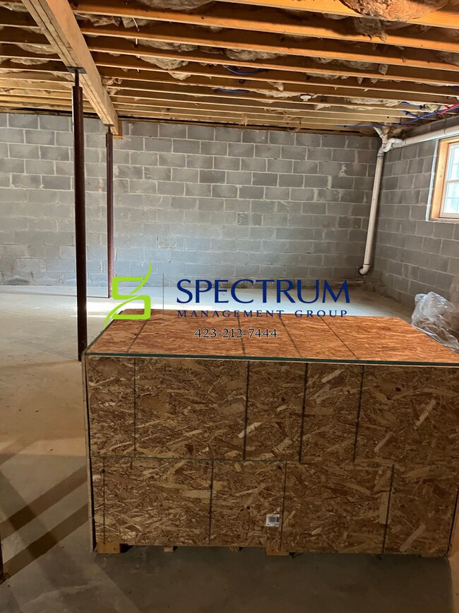 Building Photo - 2069 Lindsey Ln