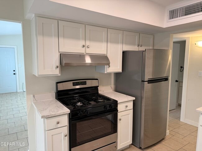 Building Photo - 10642 Cuatro Vistas Dr