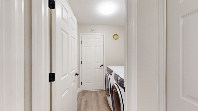 Building Photo - 4026 Banbury Cir