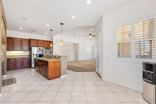 Building Photo - 145 Bellini Way