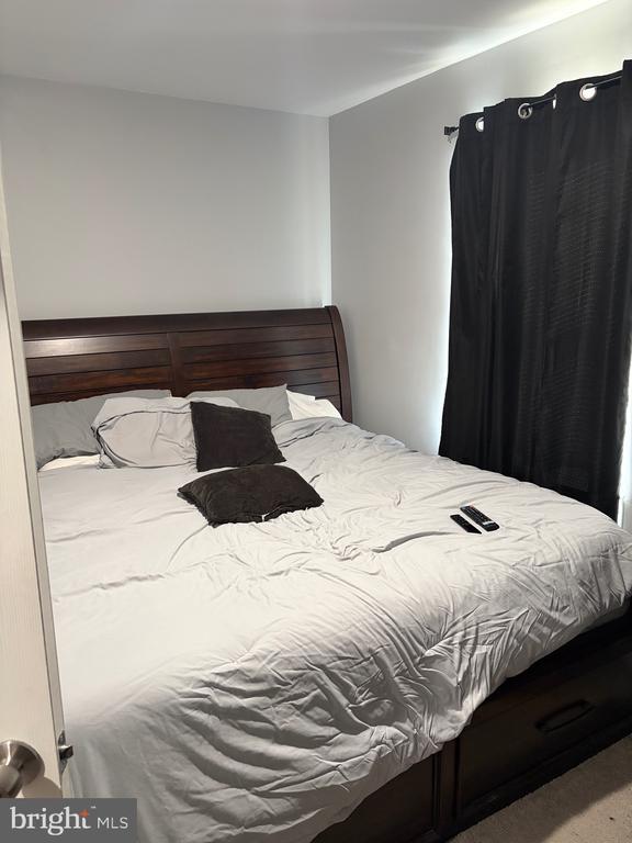 Building Photo - 34 Maynard Dr