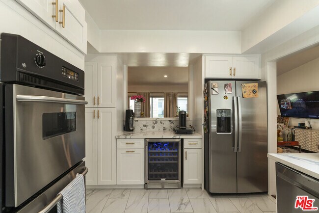 Building Photo - 3500 W Manchester Blvd