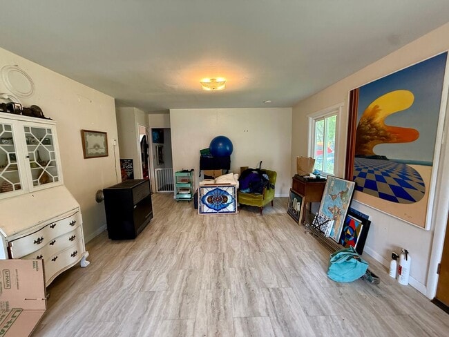 Building Photo - Charming 2 Bed / 1 Bath Home in Bonner! Pet Friendly!