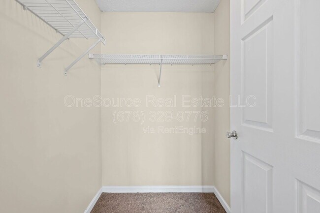 Building Photo - 1202 Fairington Club Dr