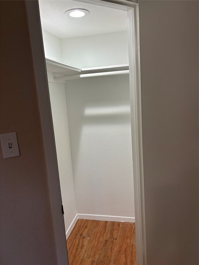 Building Photo - 14515 Wunderlich Dr