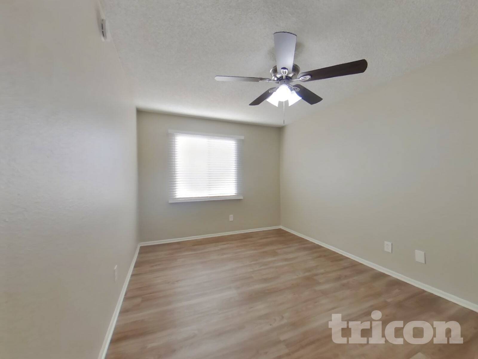 Building Photo - 13601 N 41st St