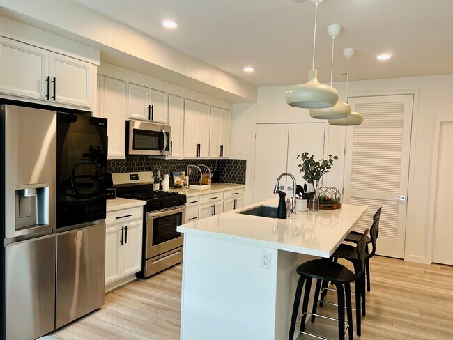 Building Photo - 2431 Cleat Ln