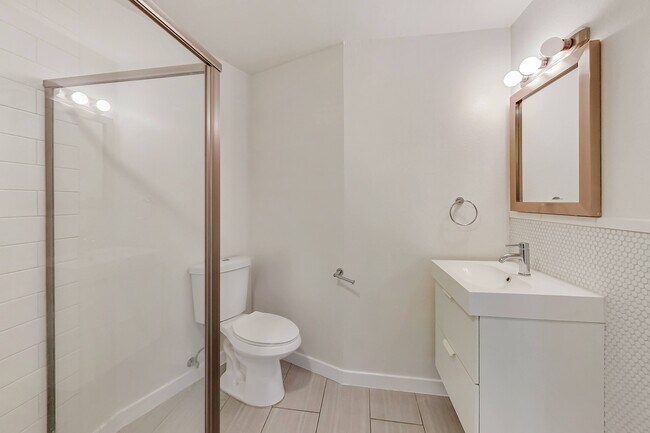 Floorplan - 245 Lee Street