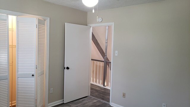 Building Photo - 13423 Lakecrest Dr