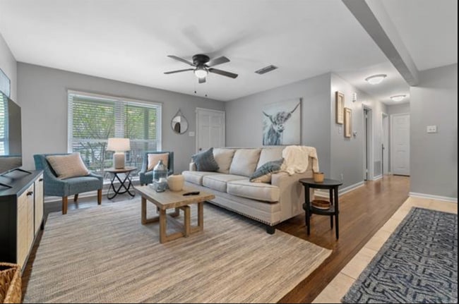 Building Photo - 6505 Chippewa Dr