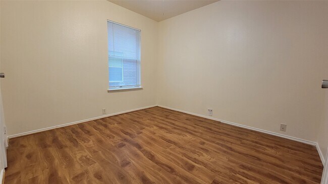 Building Photo - 4831 Dark Canyon Ct