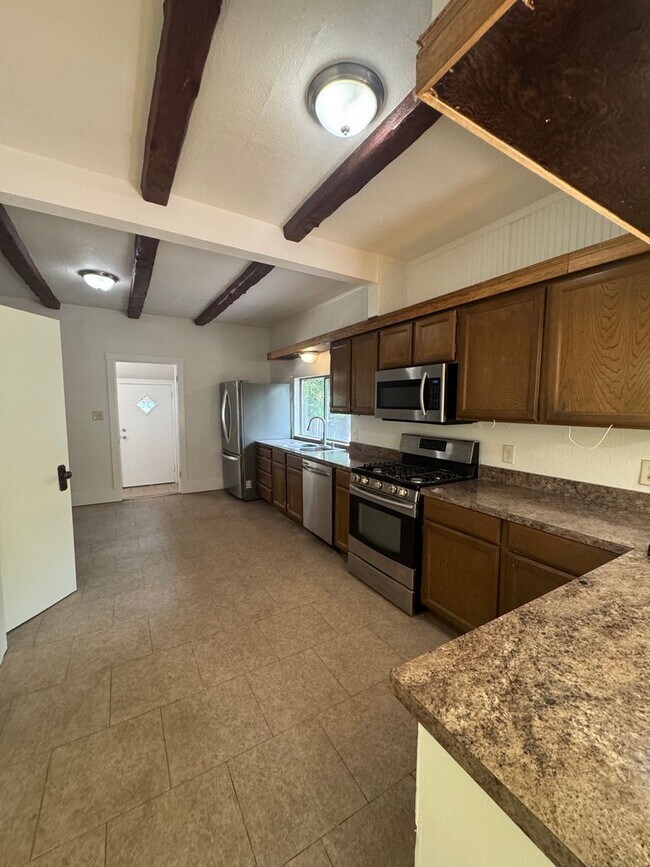 Building Photo - Non-Refundable & Security Deposit Total: $...