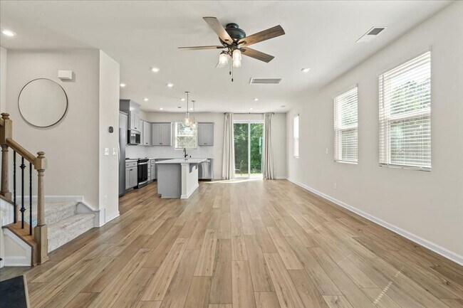 Building Photo - 4529-1 Iron Oak Ln