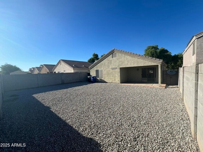 Building Photo - 12729 W Ventura St