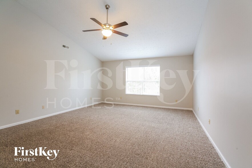 Building Photo - 6046 Lake Freeman Dr