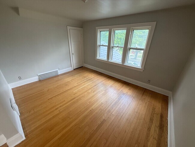 Building Photo - 2639 N 55th St