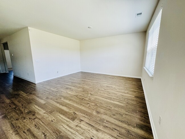 Building Photo - 1519 Springfield Ln
