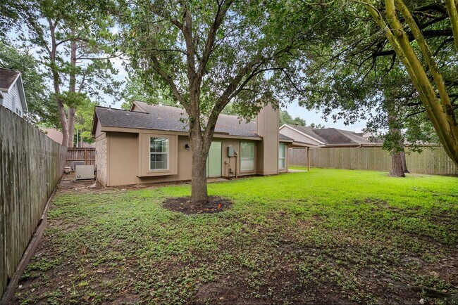 Building Photo - 611 Muirwood Ln