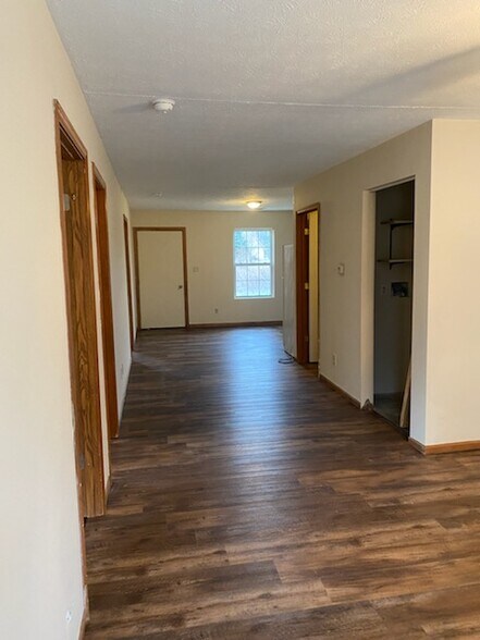 Building Photo - 817 N 900 E