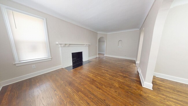 Building Photo - 113 Osceola Dr