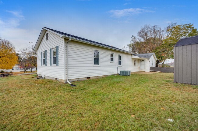 Building Photo - 2614 Mimosa Ln