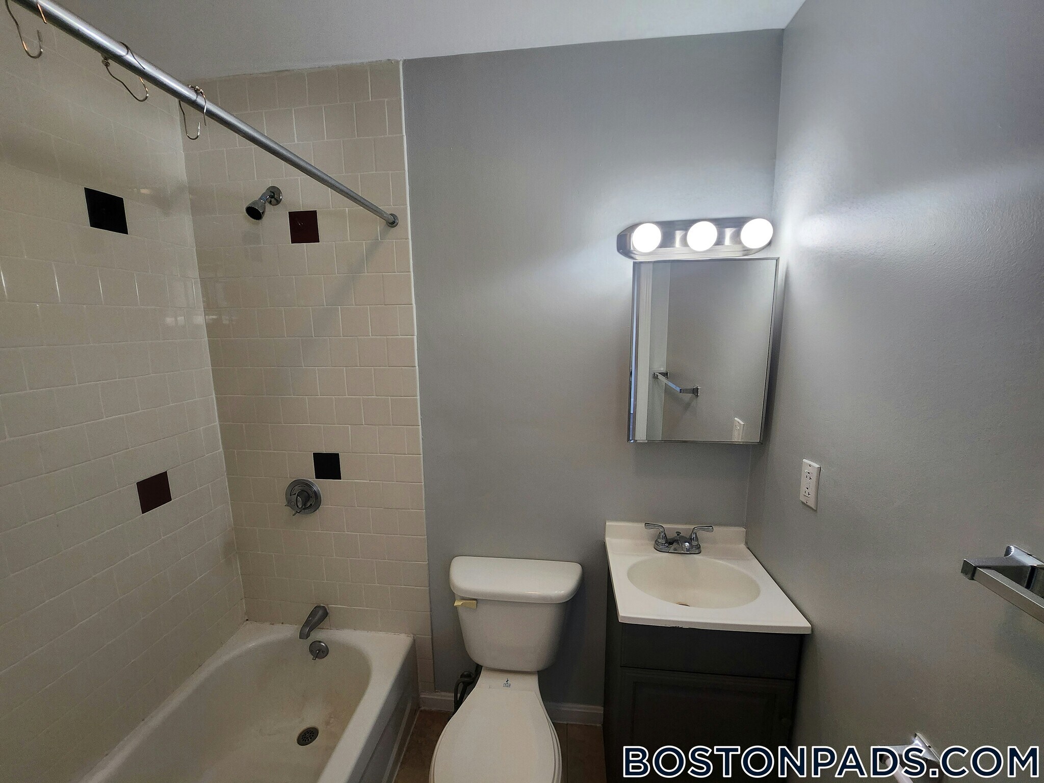 Building Photo - 50 Franklin St