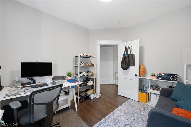Building Photo - 2280 Bellfield Ave