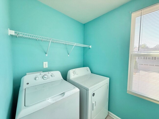 Building Photo - **OFFERING REFUNDABLE APPLICATION FEES & $100 MOVE IN PROMOTION** Charming 3BD, 1.5BA Clayton Hom...