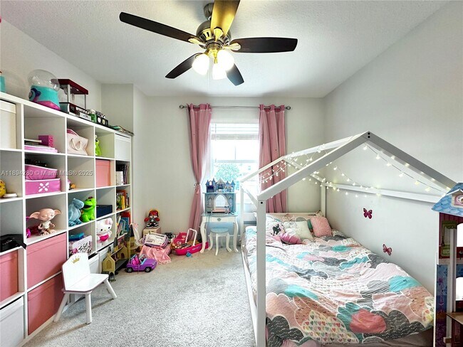 Building Photo - 1101 Azul Ct