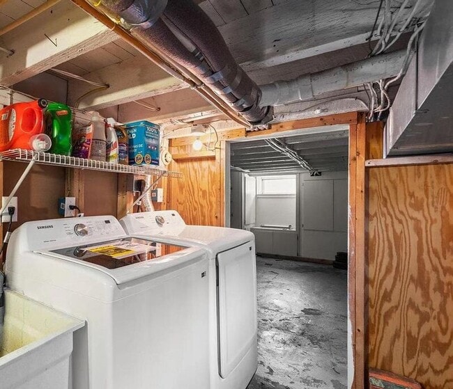 Building Photo - 1303 Patapsco St