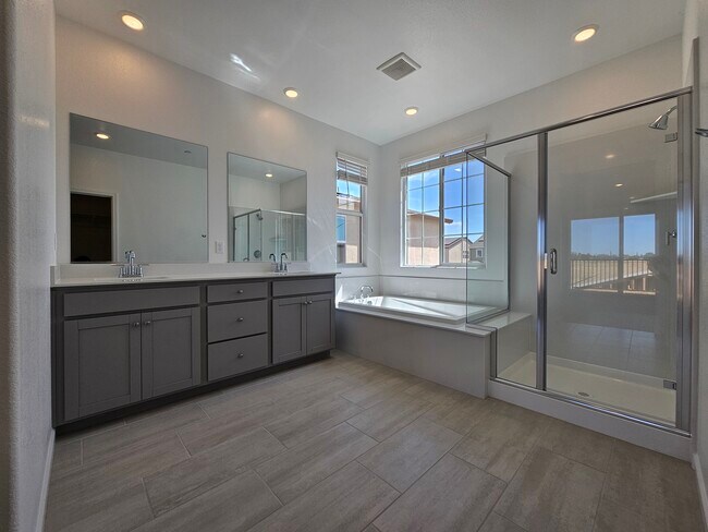 Building Photo - 7430 Chadbourne Wy