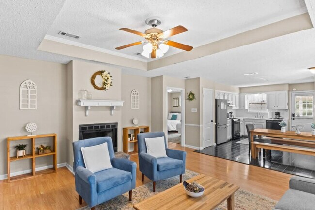 Building Photo - 553 Westhaven Blvd