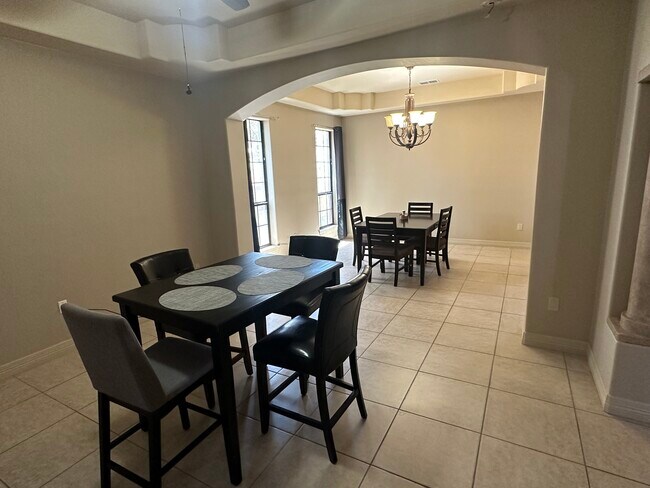 Building Photo - 3901 El Jardin St
