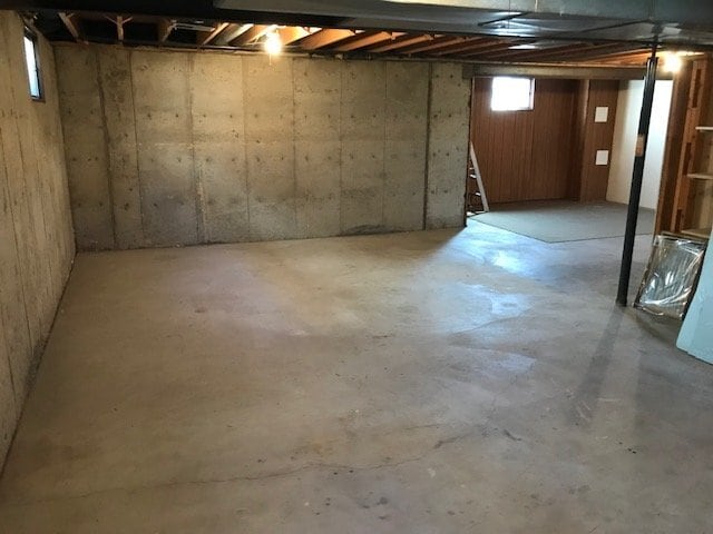 Building Photo - Englewood Ranch-Style 1/2 Brick Duplex (30DE)