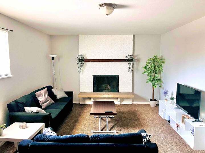 Building Photo - 485 Zenobia St