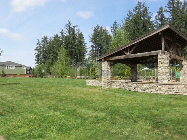 Building Photo - Stunning 3 bd House located in a Gated Community of Puyallup!