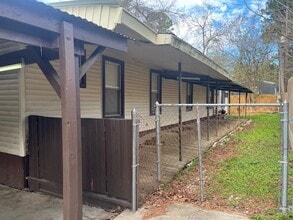 Building Photo - 13122 S Lee Shore Dr