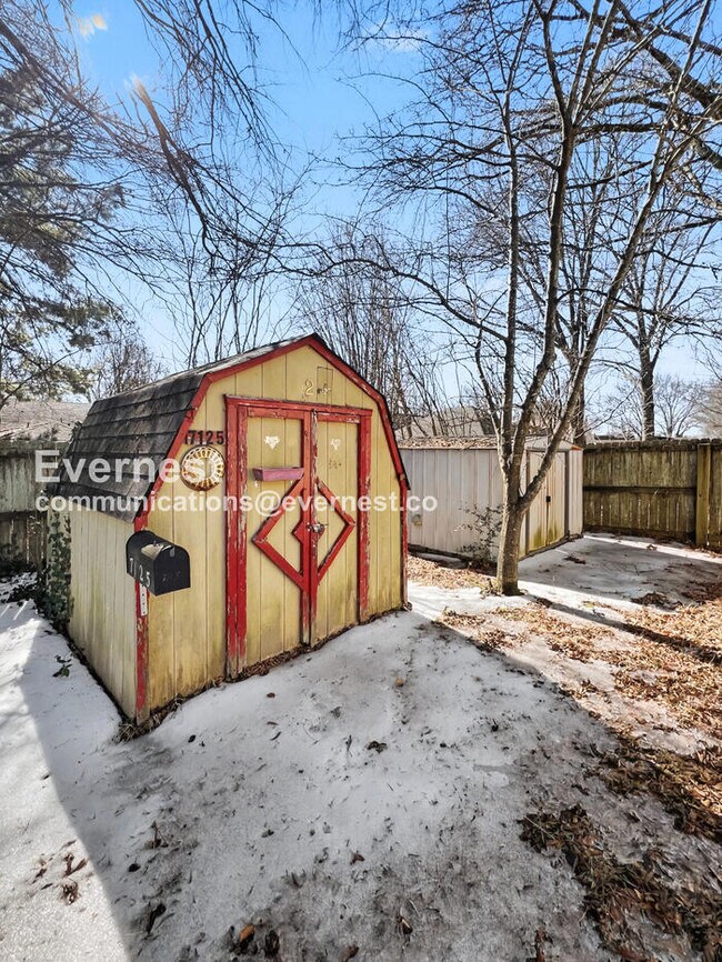 Building Photo - 3 Bed/3 Bath Home with Carport / Pet-Friendly / Available Now!