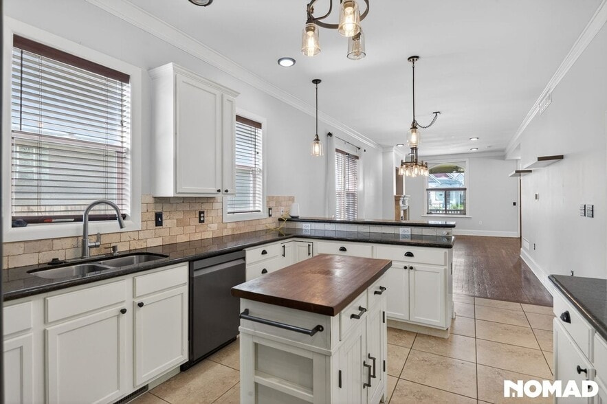 Building Photo - 2336 Gilpin St