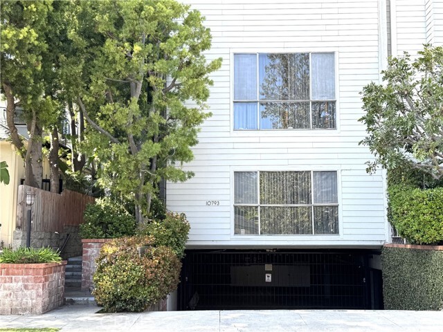 Building Photo - 10793 Ashton Ave