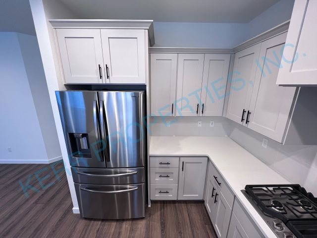 Building Photo - FREE RENT! Charming 3-Bed Home with 2.5 Baths in Serene Happy Valley – 1609 Sq Ft of Comfort!