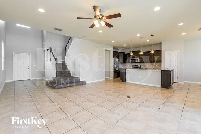 Building Photo - 2758 Red Horse Dr