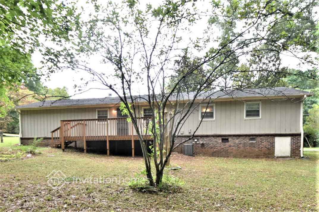 Building Photo - 3049 Tiller Trail SW